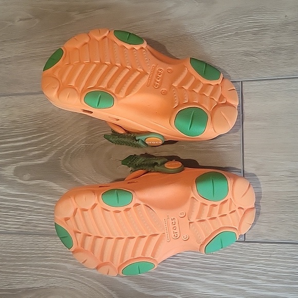 Crocs X Carrots Childs Size 8 - Picture 5 of 7